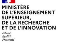 Inscription en 1ère année de Licence dans un établissement d'enseignement (...)